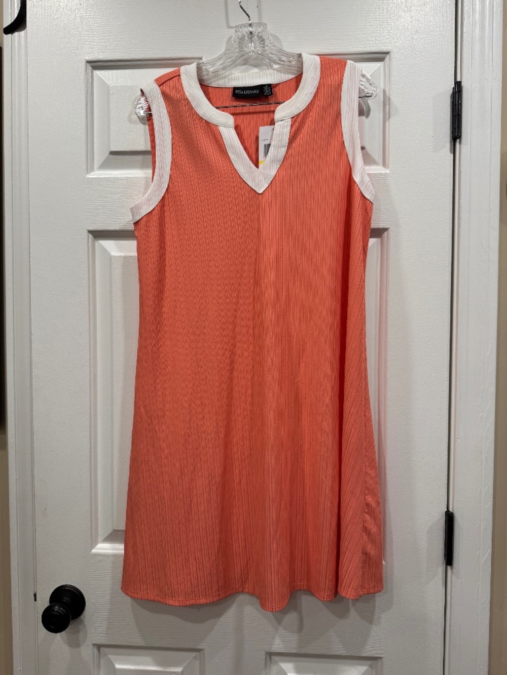 Nina Leonard Sleeveless Dress in Peach Size Medium